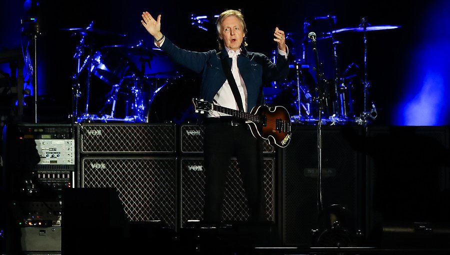 Paul McCartney deleitó a 50 mil personas en el Estadio Nacional