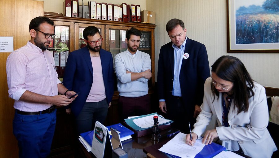 Diputados de oposición ingresaron proyecto para que votación para elegir mesa sea pública