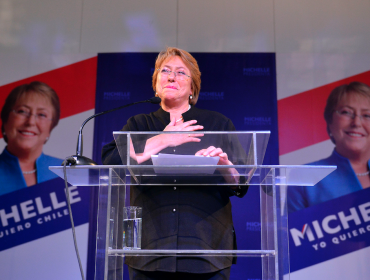 Sebastián Dávalos cree que "es factible" una tercera candidatura de Michelle Bachelet