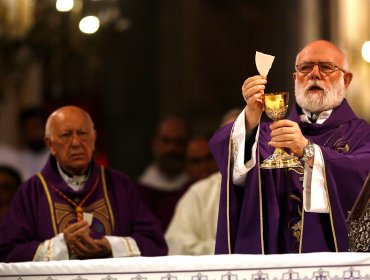 Iglesia de Santiago: Celestino Aós asume y Ezzati se va acusando “críticas no fundadas”