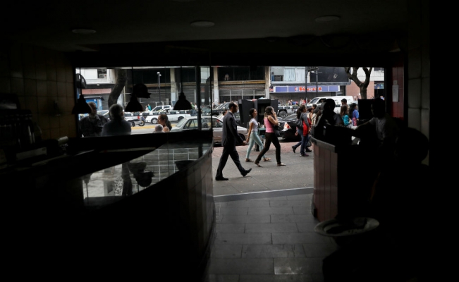Nuevo apagón en Venezuela afecta a 14 estados: 57% del país está sin electricidad
