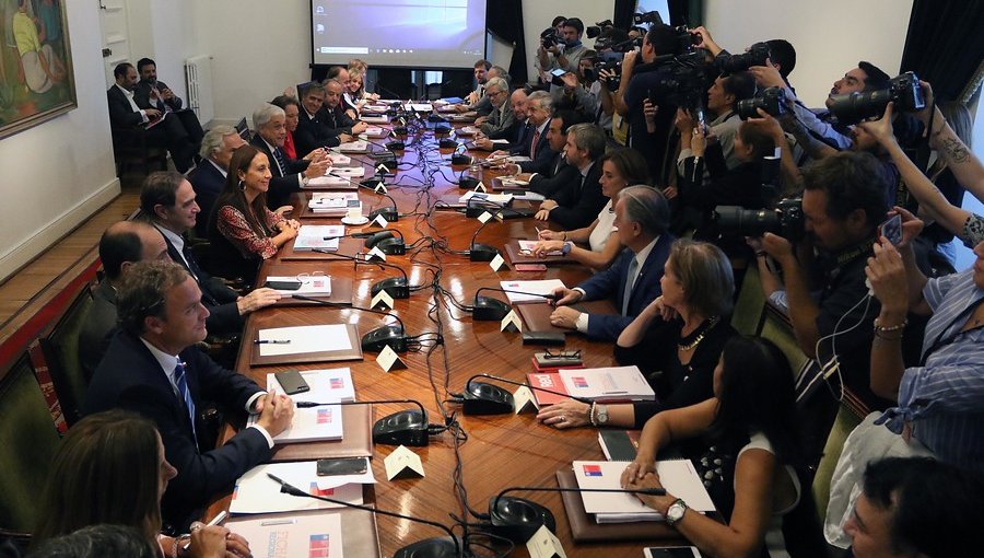 Ministros recorrerán el país para explicar la Reforma Tributaria