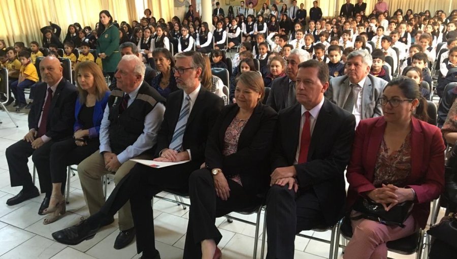 Junaeb entregó más de dos millones de sets de útiles escolares a estudiantes