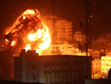 Israel bombardeó Gaza en represalia a cohete lanzado a Tel Aviv