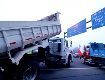 Paro de camioneros: Chahuán responsabilizó a Sharp de cerrar las puertas al desarrollo portuario