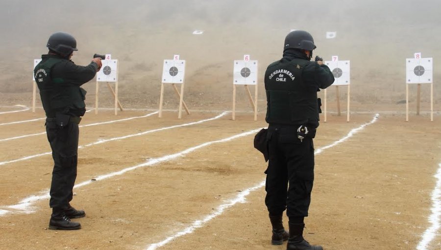 Más de 800 gendarmes de la región de Valparaíso serán evaluados en uso de armamento