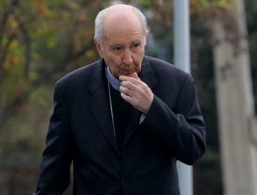Cardenal Errázuriz declaró por seis horas y su abogado negó encubrimiento