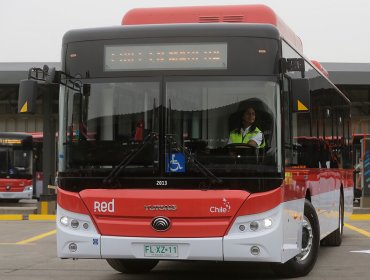 Presentan otros 100 buses eléctricos que duplicarán la actual flota de RED en la región Metropolitana
