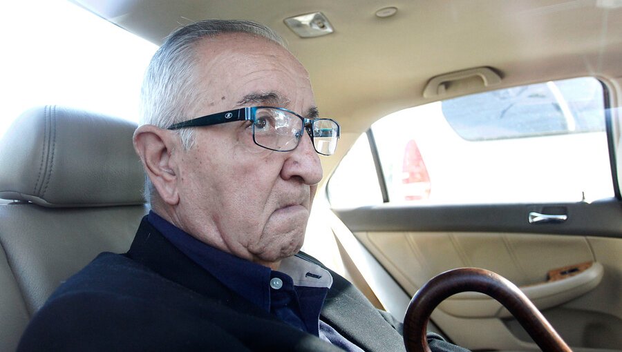 Cura Tito Rivera destapó "hechos desconocidos" que nuevamente involucran a Ezzati