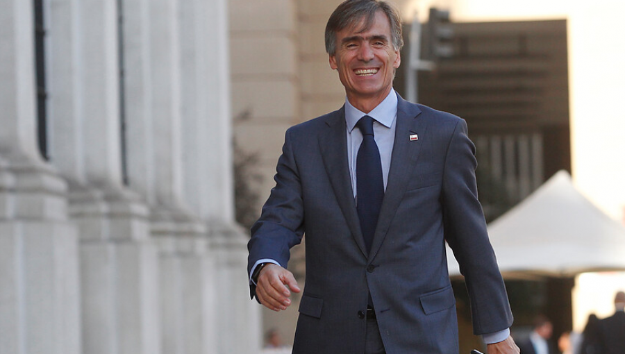 Ministro de Economía destacó estimaciones de aumento en inversión de 6,2% para este año