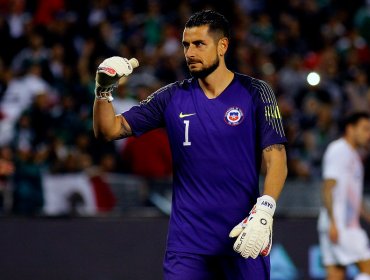 Ex campeón del mundo con Argentina lamentó que Gabriel Arias juegue por la Roja