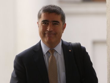 Desbordes pide modernizar y mejorar Fonasa por alza de planes de las Isapres