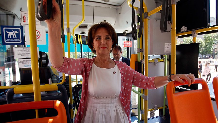 Ministra Hutt destaca desempeño del transporte público en medición de eficiencia