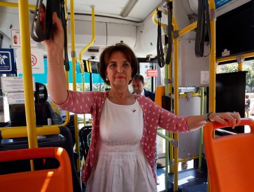 Ministra Hutt destaca desempeño del transporte público en medición de eficiencia
