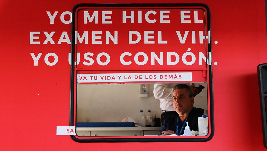 83% de los jóvenes en Chile se informa del VIH a través de las redes sociales