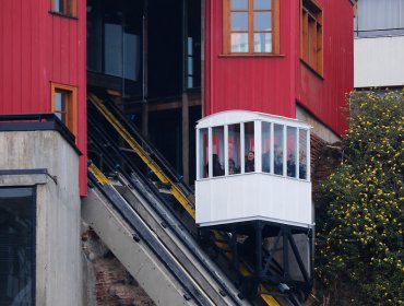 Ascensor Concepción fue entregado a la comunidad de Valparaíso: comenzó su marcha blanca