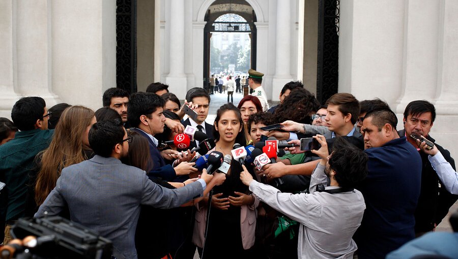 Frente Amplio calificó como "un fracaso" la reunión con Piñera en La Moneda