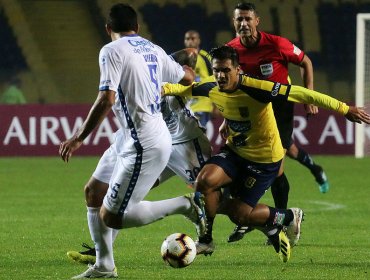 'Tigre' Muñoz se vistió de héroe para que U. de Concepción siga liderando en Libertadores