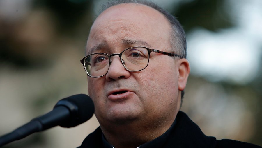 Arzobispo Scicluna sostiene que su informe no será entregado a la justicia chilena