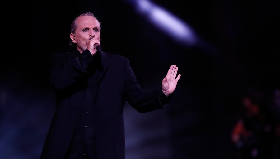 Miguel Bosé volvió a criticar a Michelle Bachelet por no visitar Venezuela
