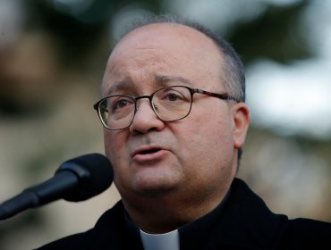 Arzobispo Scicluna sostiene que su informe no será entregado a la justicia chilena
