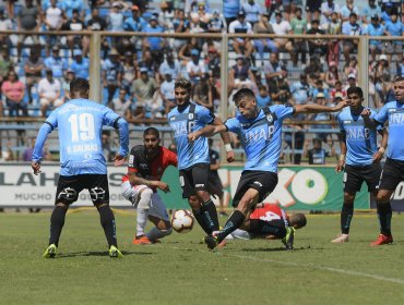 Deportes Iquique superó con merecimientos a Deportes Antofagasta en Cavancha