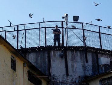 INDH detecta hacinamiento e insalubridad en cárceles no concesionadas