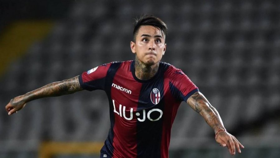 Erick Pulgar anotó un doblete para ayudar al Bologna a salir de la zona de descenso