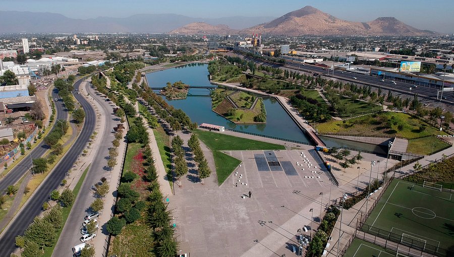 Diputados DC pretenden darle el nombre de Patricio Aylwin al parque Renato Poblete