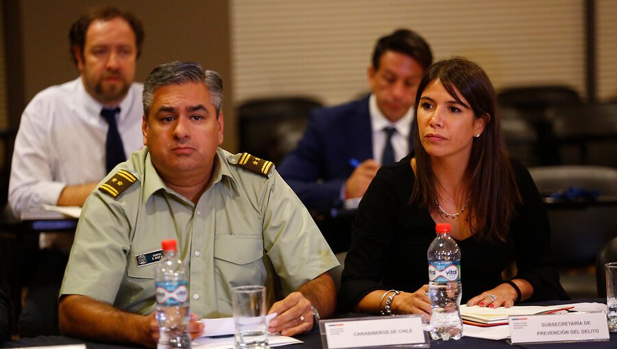 Constituyen mesa de trabajo para combatir la "narcocultura"
