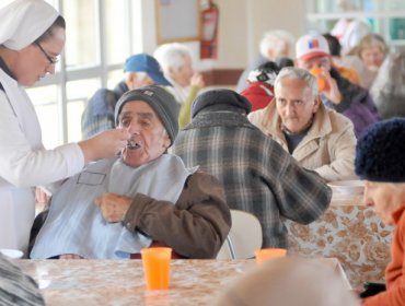 Fundación Las Rosas lanza campaña contra el Alzheimer en la región de Valparaíso