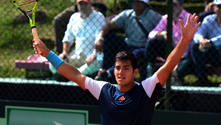 Christian Garín remontó cinco puntos de partido y avanzó a cuartos del ATP 250 de Houston