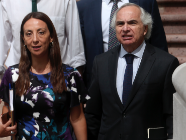 Gobierno insta al senador Letelier a "explicarle a la ciudadanía" su fotografía con jueces investigados