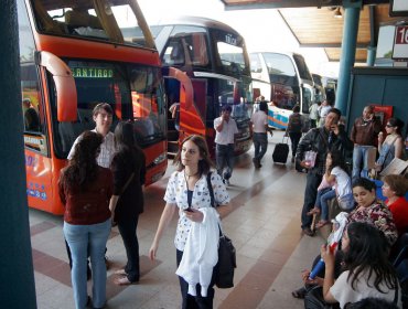 Denuncian alza del 97% en el valor de pasajes de buses interprovinciales