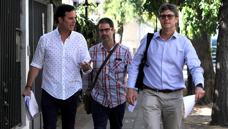 Víctimas de Karadima: "Los tribunales y la fiscalía tienen muchísimo más que el informe Scicluna en sus manos"