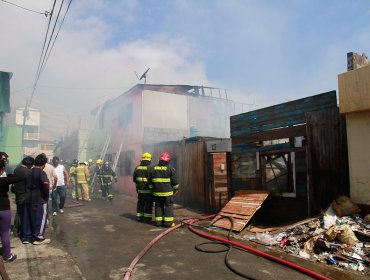 Posible presencia de cianuro moviliza a Bomberos de Iquique