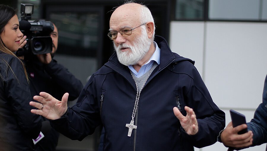 Celestino Aós tras cita con el Papa Francisco: "No vengo ni con la tapa del informe Scicluna"