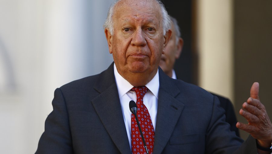 Ricardo Lagos: "A nadie le puede gustar un sistema tributario que subraya más la inequidad"