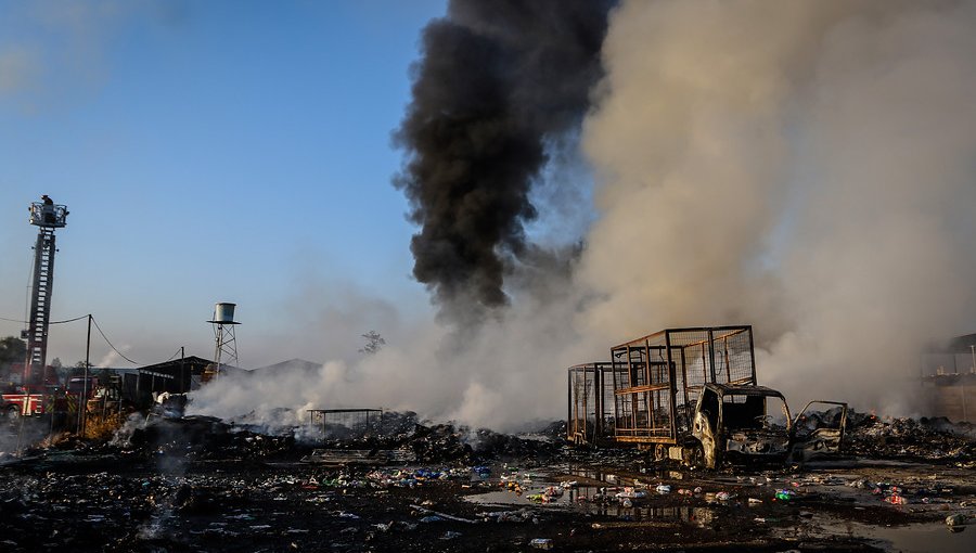 Fiscalía confirma intencionalidad en incendio registrado esta madrugada en Lampa