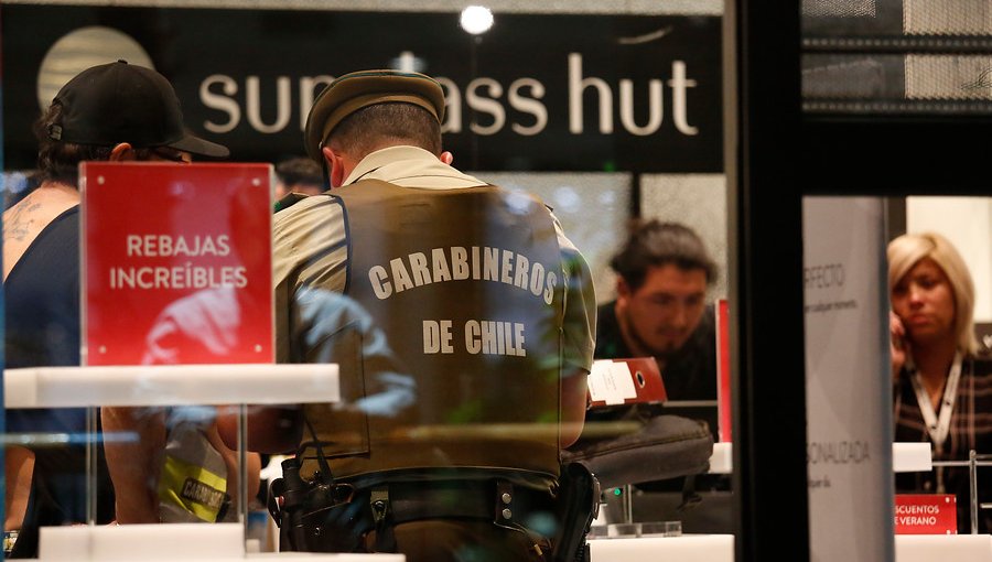Justicia decretó prisión preventiva a hombre por robo en mall Florida Center