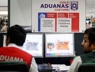 Aduanas de Coyhaique sorprende a pasajero de bus que escondía US$30.000