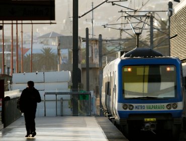 Servicio de Metro Valparaíso estuvo suspendido algunos minutos por "un procedimiento"