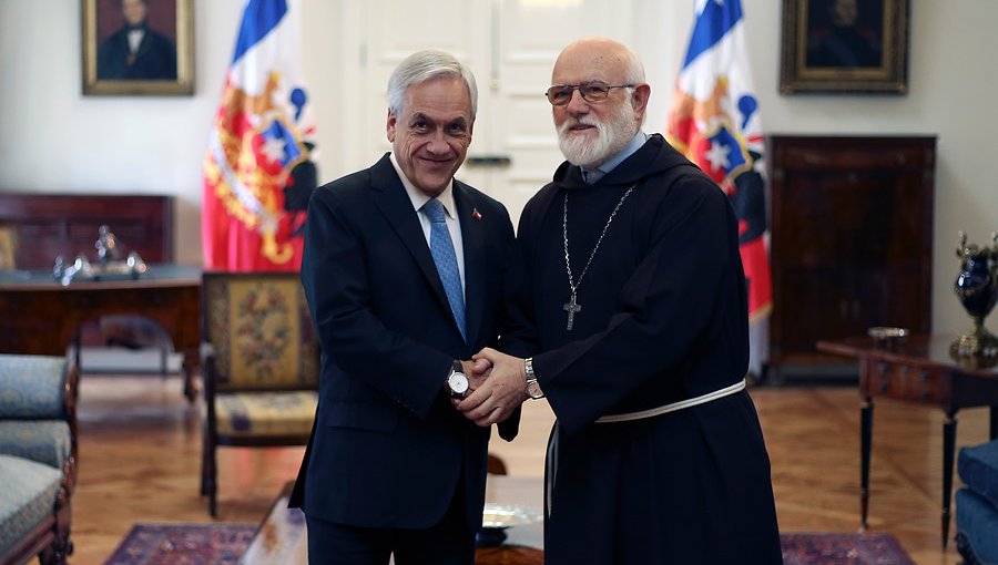 Presidente Piñera y Celestino Aós se reunieron por primera vez en La Moneda