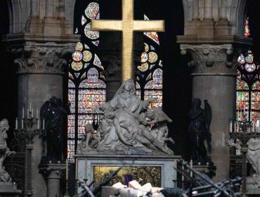 Fotografías: Así quedó por dentro la catedral de Notre Dame tras el incendio