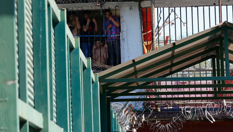 En prisión preventiva quedó gendarme que ingresaba droga a cárcel de Alto Hospicio