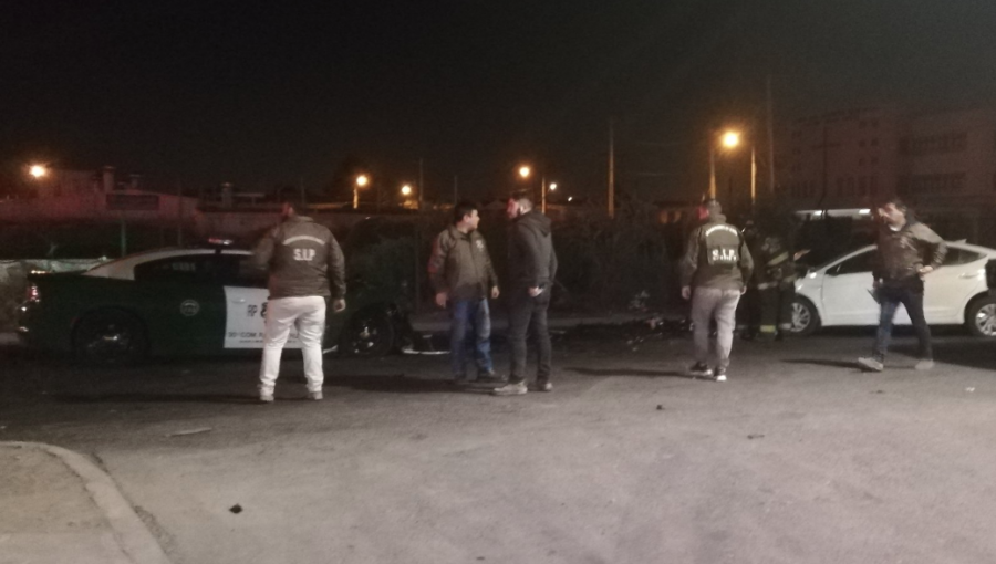 Menor de 15 años falleció cuando auto en el que escapaba de Carabineros chocó de frente con patrulla