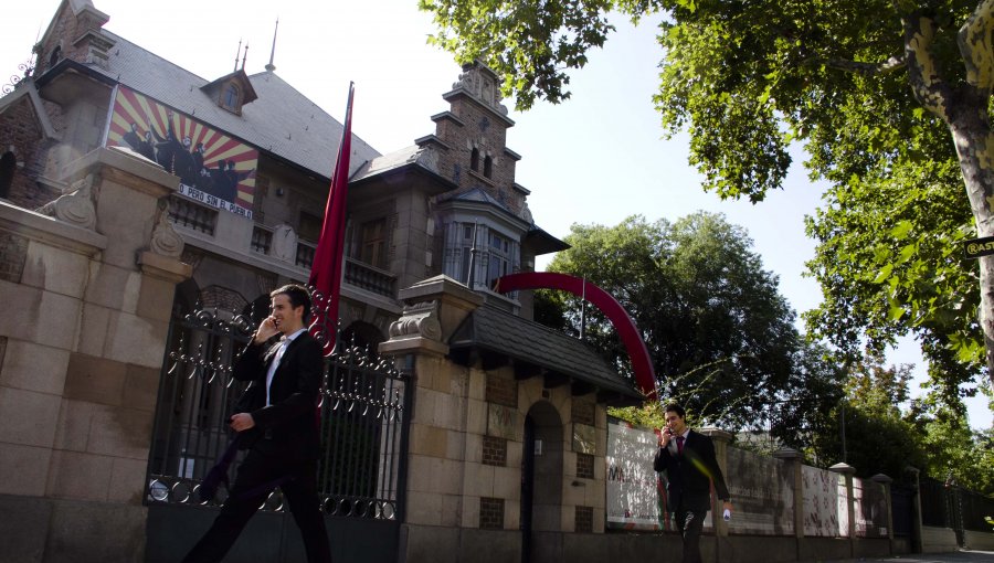 Roban especies históricas del Presidente Allende desde Museo