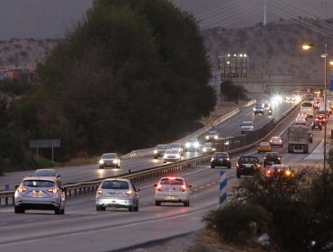 Se espera que cerca de 80 mil vehículos regresen a la región Metropolitana