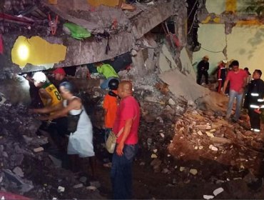 Terremoto 6,3 Richter en Filipinas: Caída de dos edificios dejó cinco fallecidos