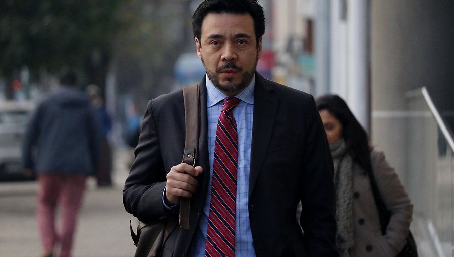 Fiscal de Antofagasta fue designado por Jorge Abbott para investigar a Emiliano Arias